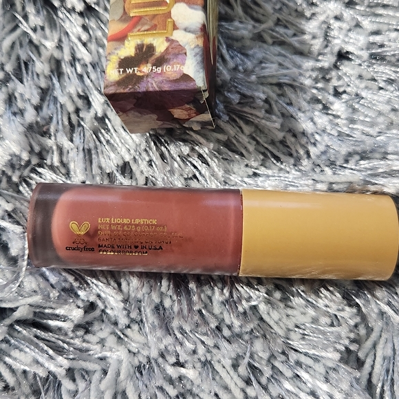 Colourpop Lux Velvet Liquid Lipstick L'Auberge - Picture 3 of 6
